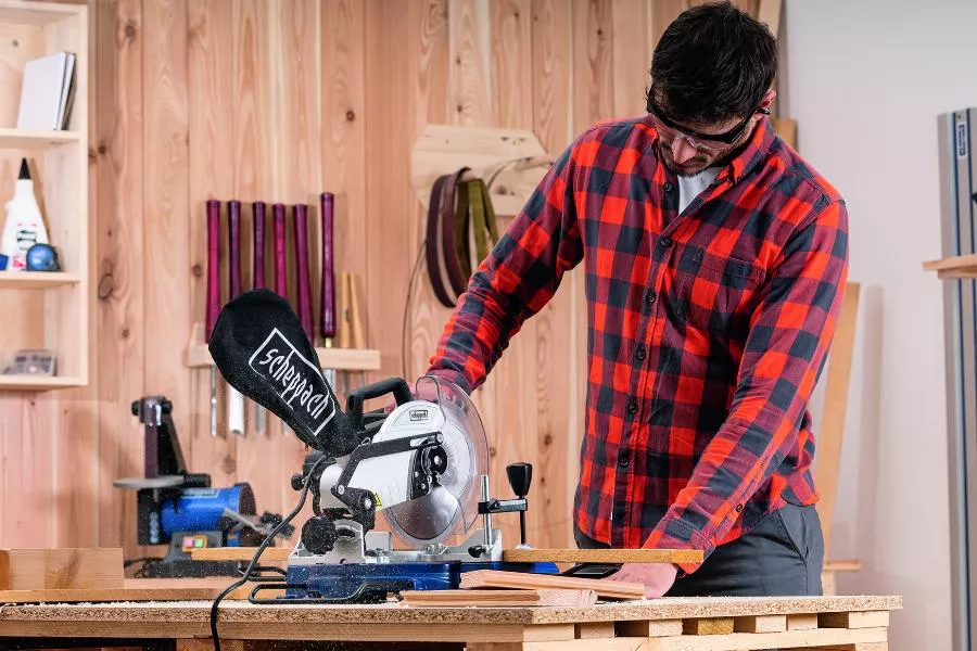 Scie à Onglet Et Radiale SCHEPPACH HM80L - Ø210 Mm 30 Mm 1500 W - 3901105915 1 Scie à Onglet Et Radiale SCHEPPACH HM80L - Ø210 Mm 30 Mm 1500 W - 3901105915